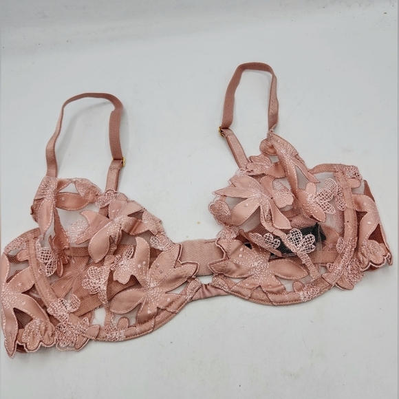 Victoria's Secret Dream Angels Floral Laced Mesh Detail Blush Mauve Bra Size 32D - Picture 4 of 12